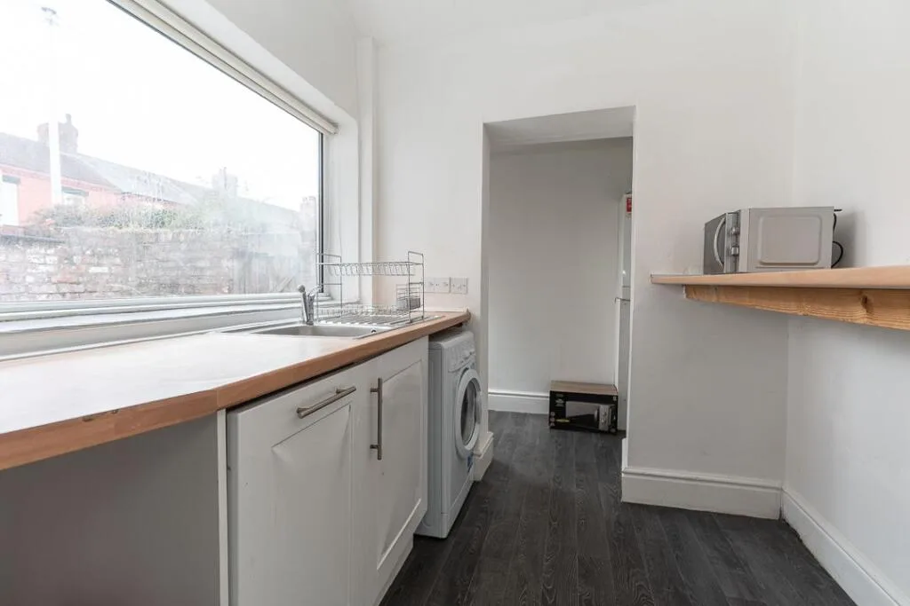 4 bedroom terraced house for rent