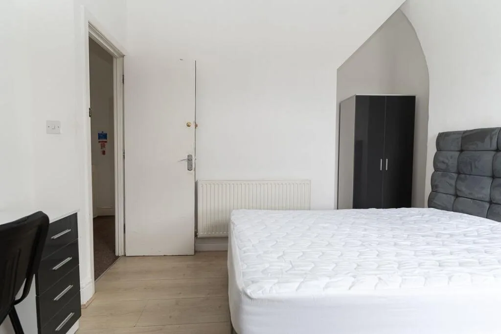 4 bedroom terraced house for rent