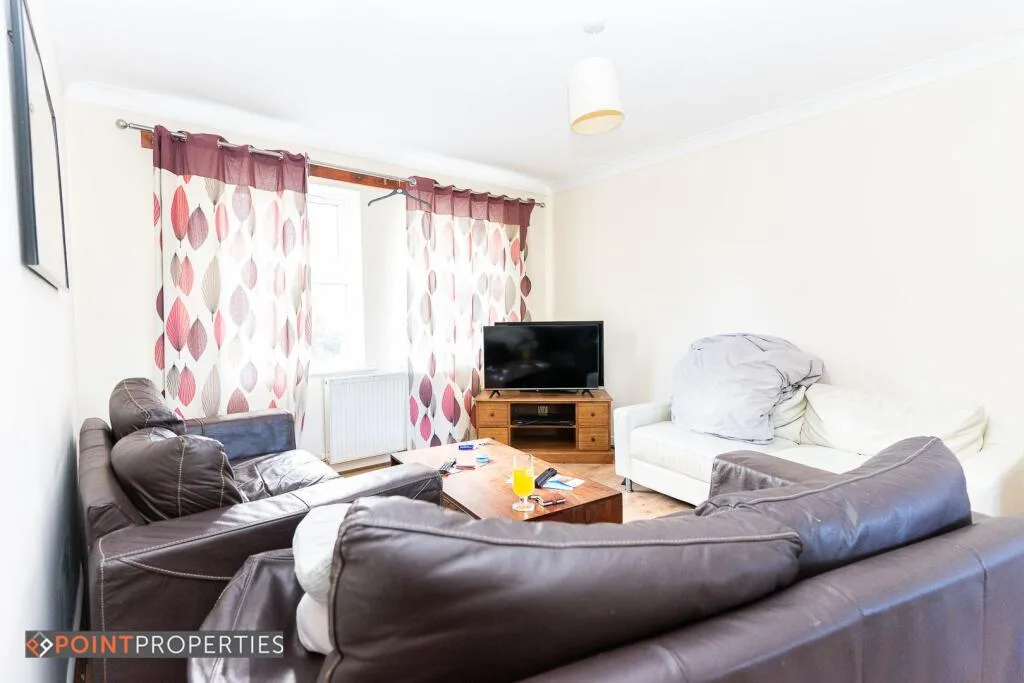 4 bedroom terraced house for rent