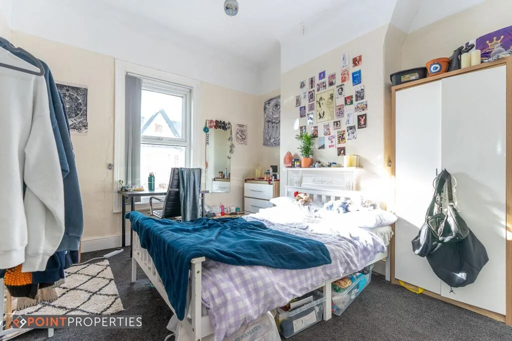 4 bedroom terraced house for rent