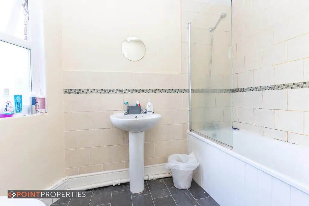4 bedroom terraced house for rent