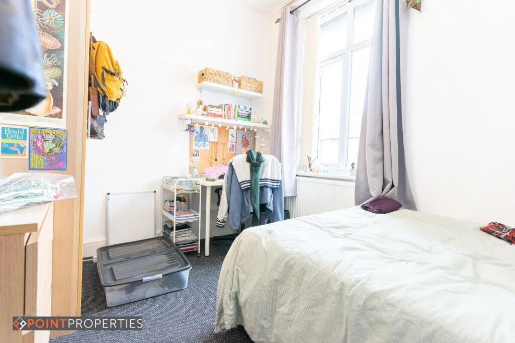 6 bedroom terraced house for rent