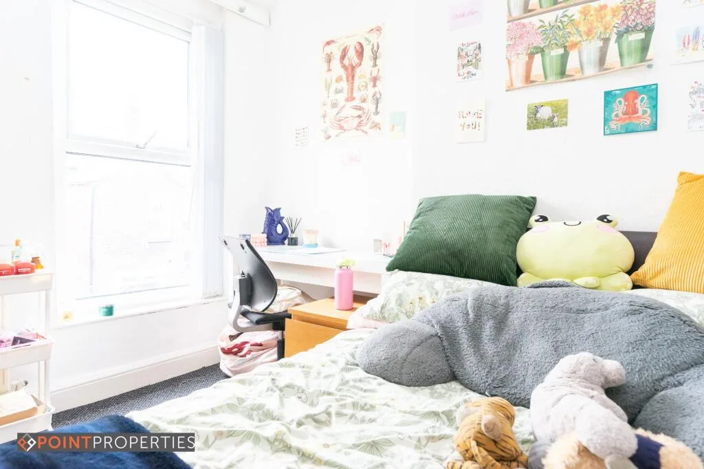 6 bedroom terraced house for rent