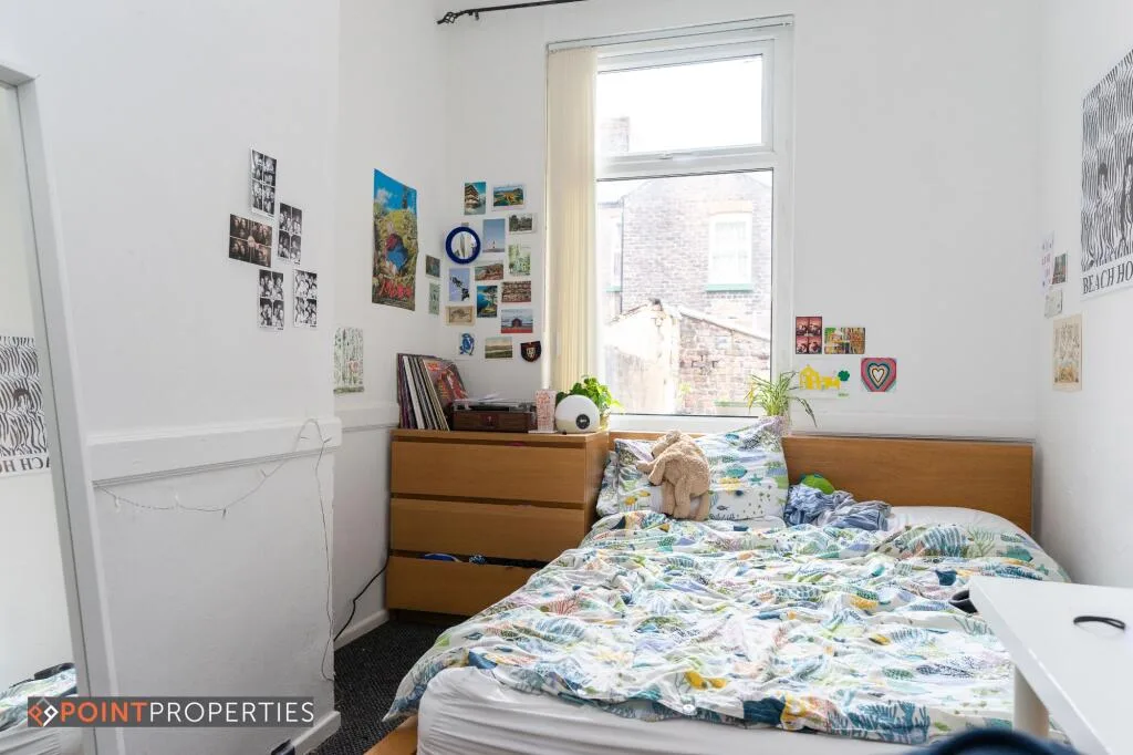 6 bedroom terraced house for rent