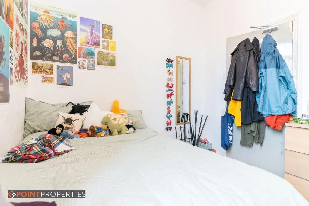 6 bedroom terraced house for rent
