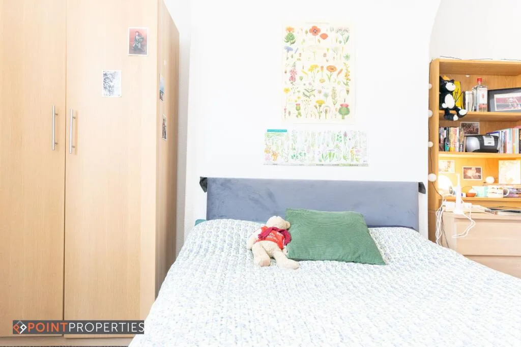 6 bedroom terraced house for rent