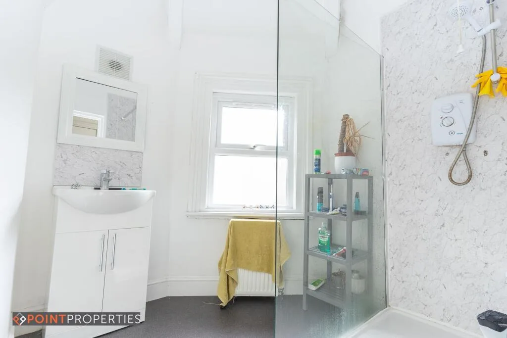 7 bedroom flat for rent