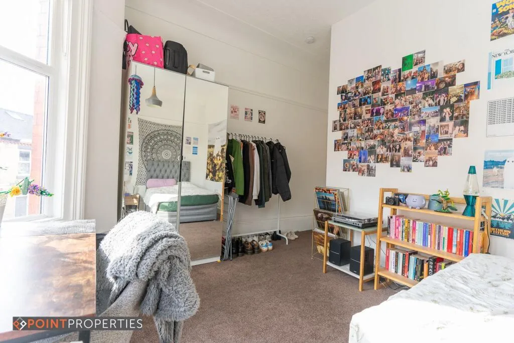 7 bedroom flat for rent