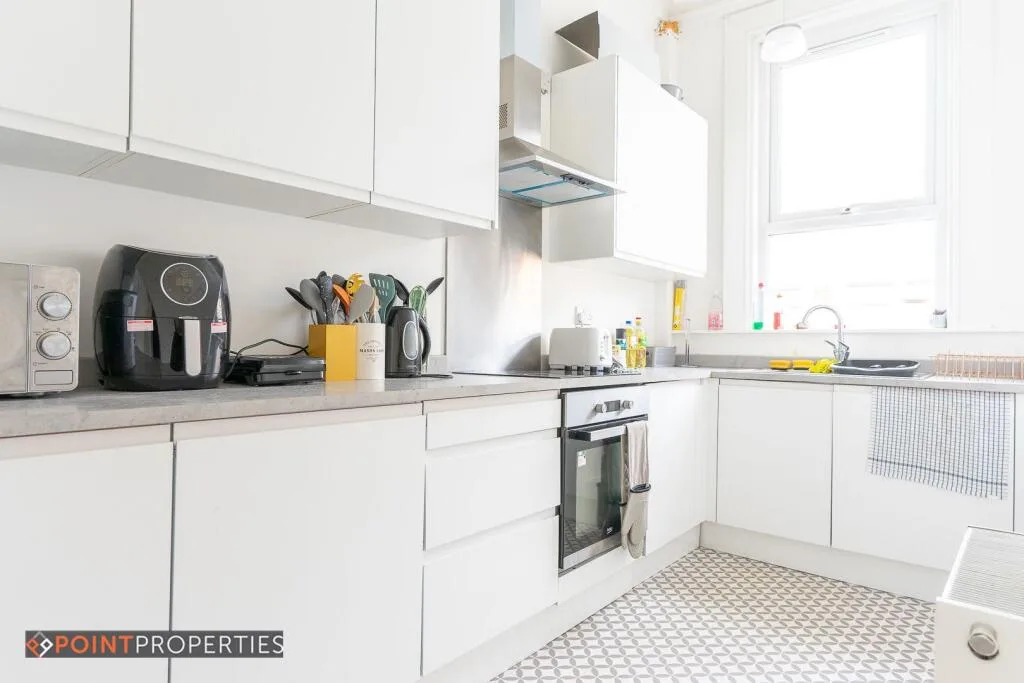 7 bedroom flat for rent