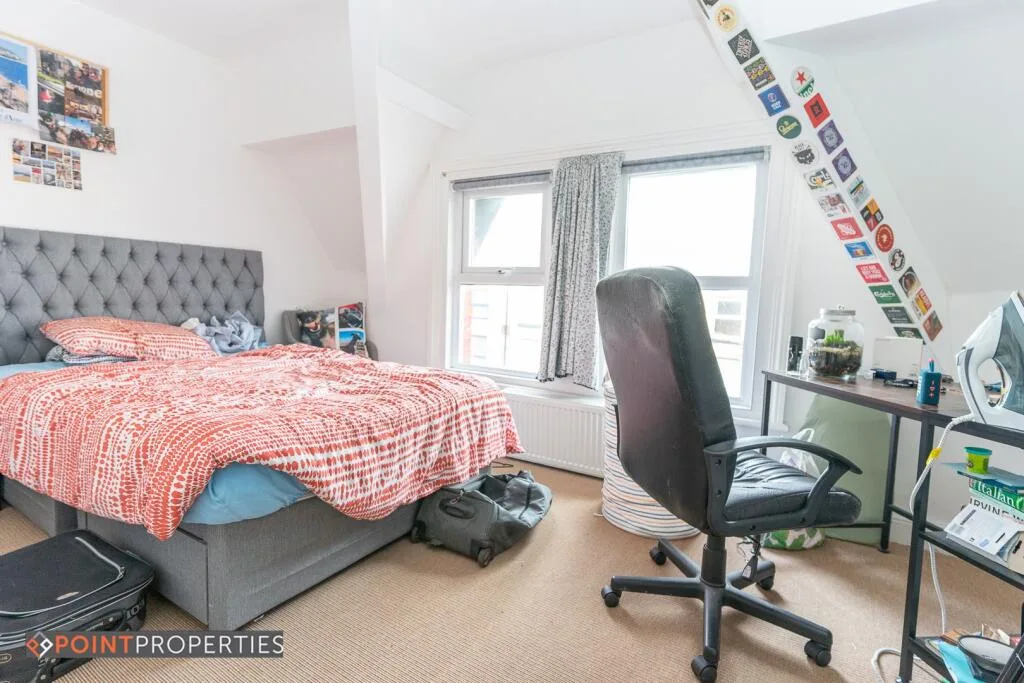 7 bedroom flat for rent