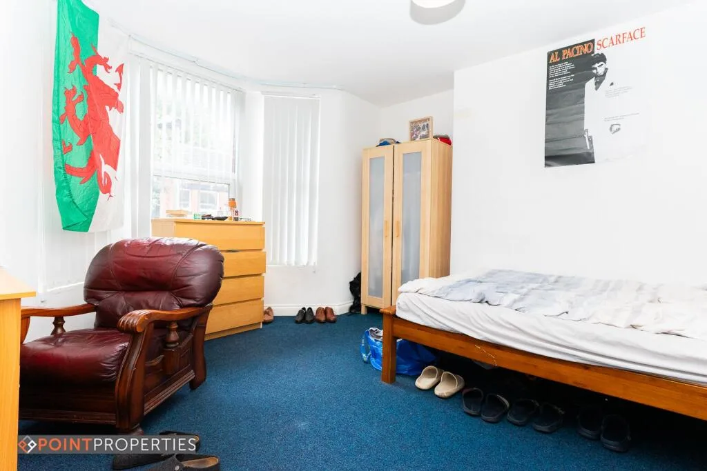 6 bedroom terraced house for rent