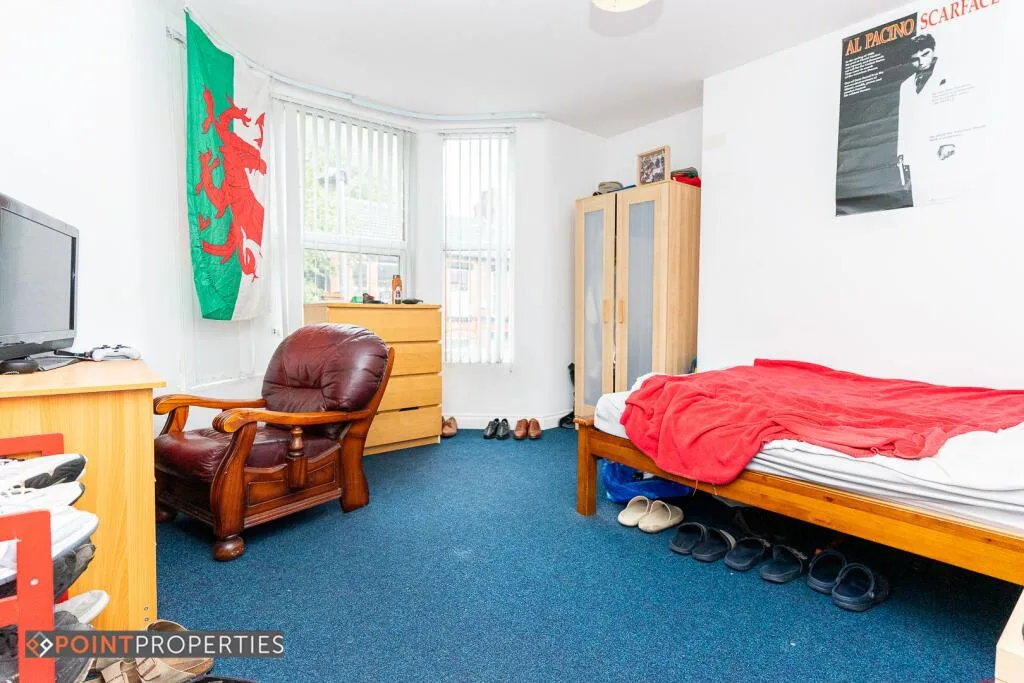 6 bedroom terraced house for rent