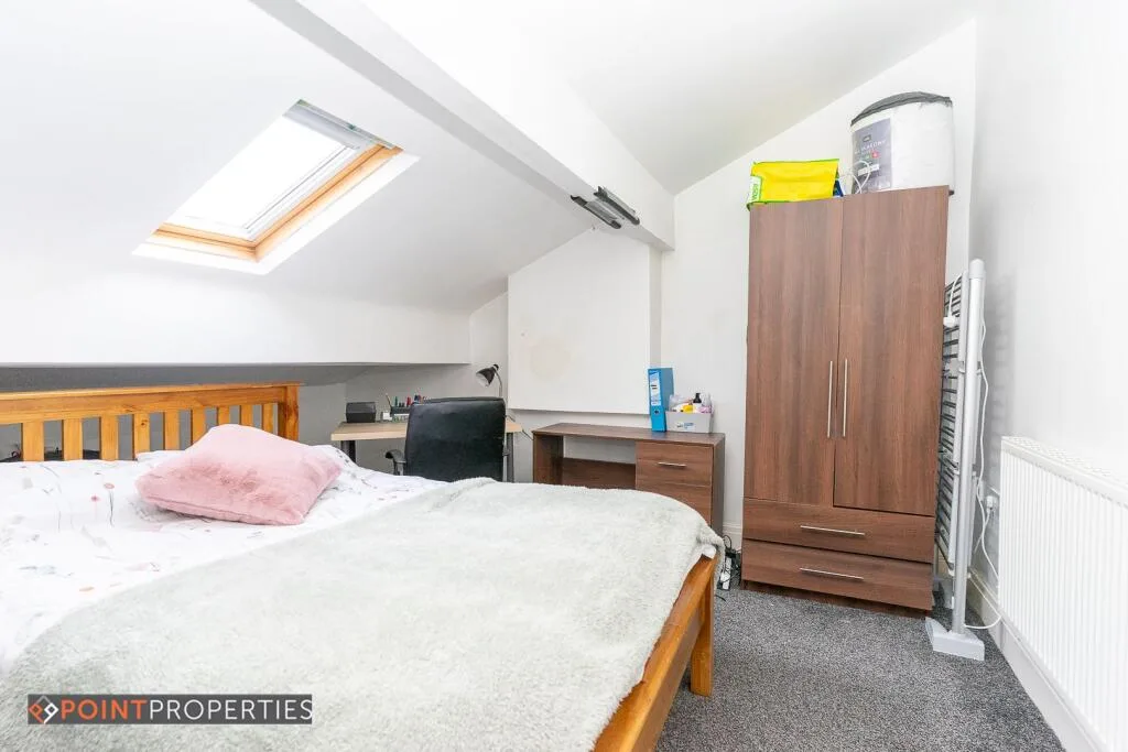 6 bedroom terraced house for rent