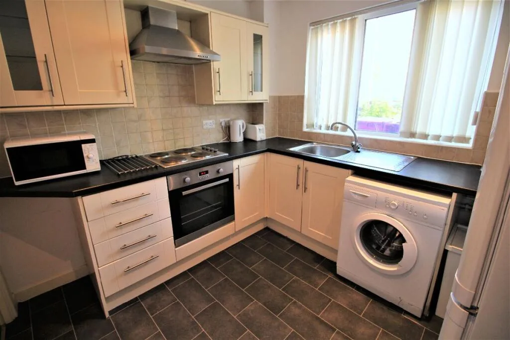 4 bedroom terraced house for rent
