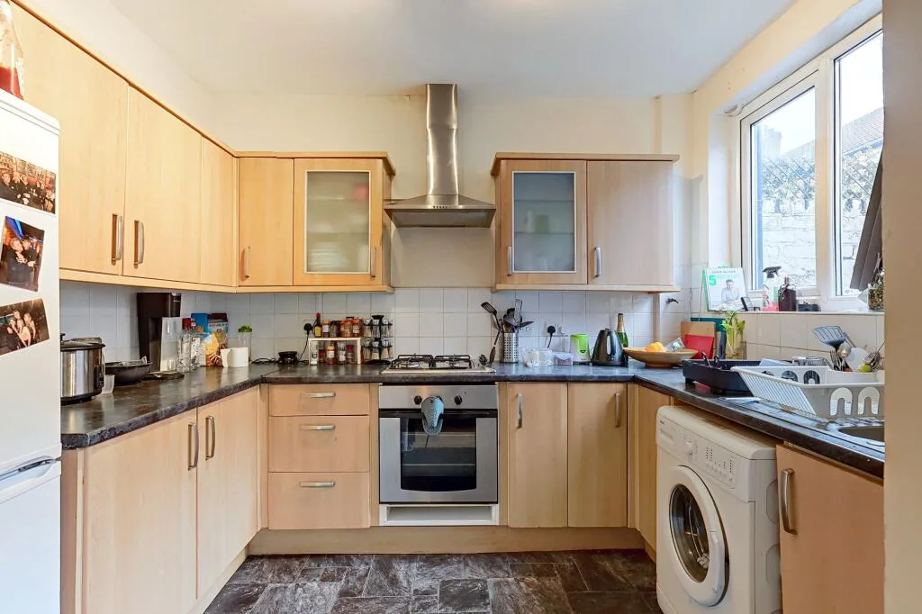 4 bedroom terraced house for rent