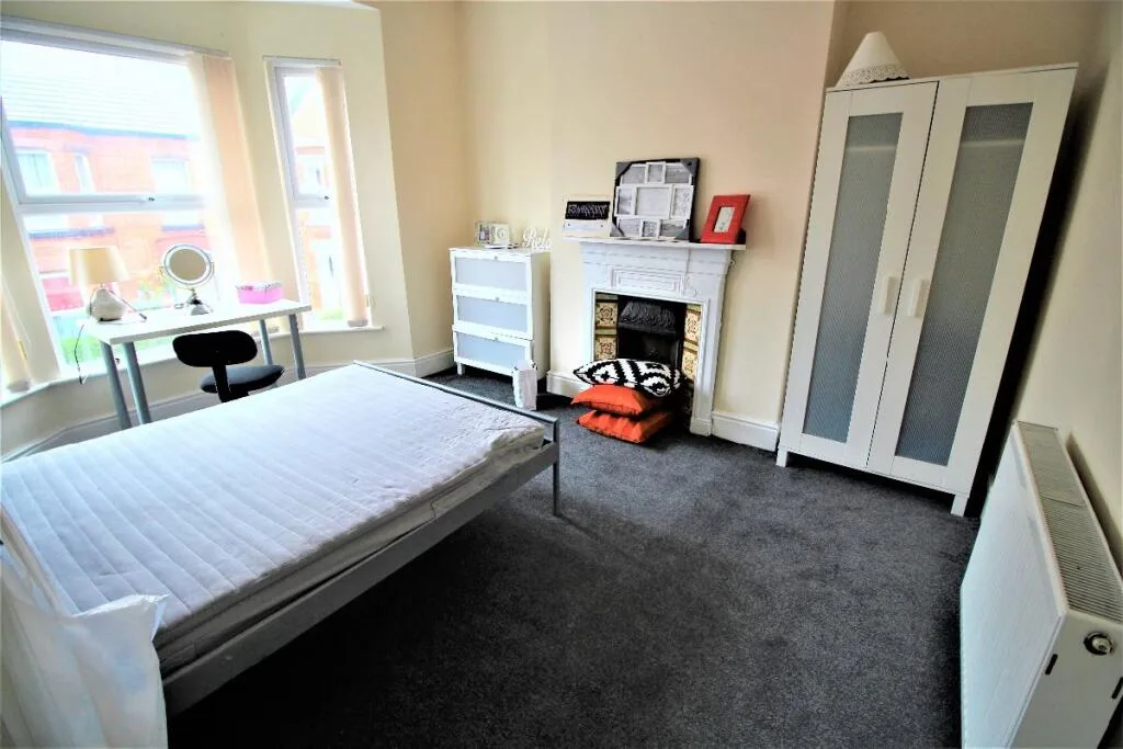 4 bedroom terraced house for rent