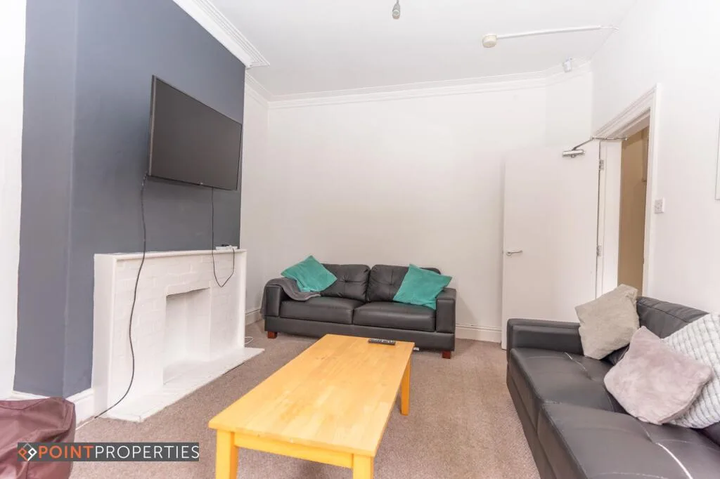 4 bedroom terraced house for rent