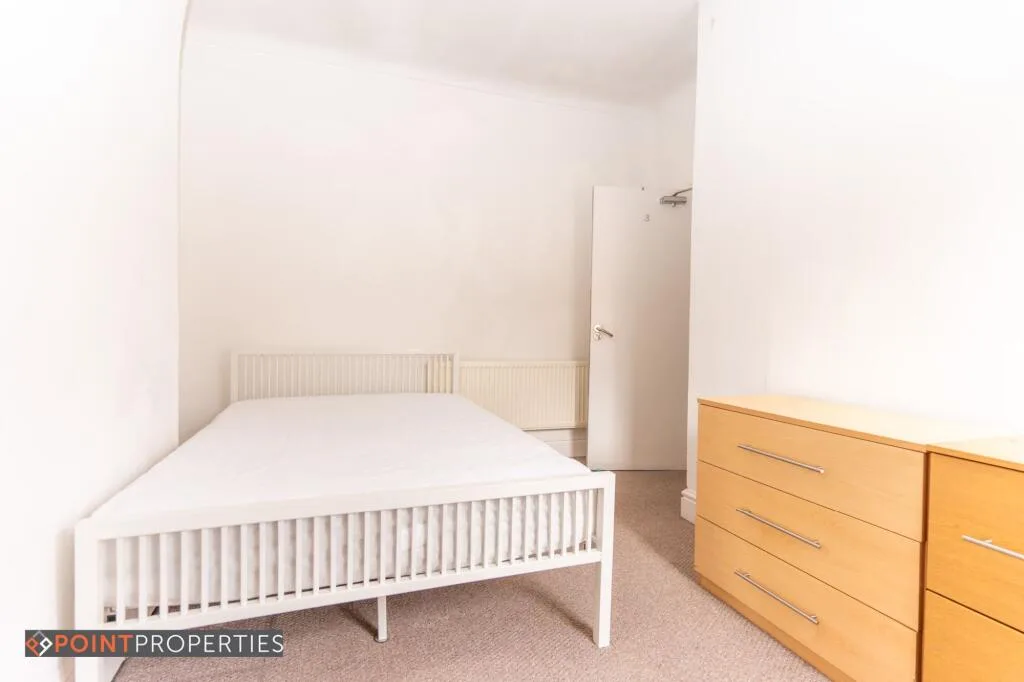 4 bedroom terraced house for rent
