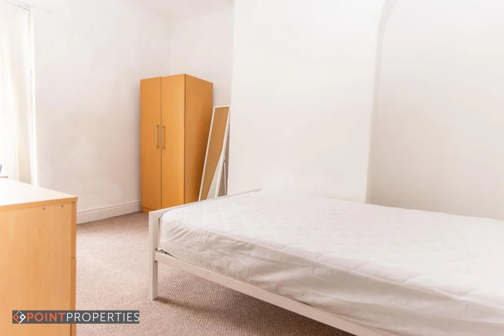 4 bedroom terraced house for rent