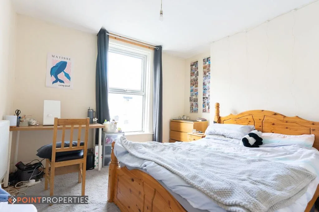 6 bedroom terraced house for rent