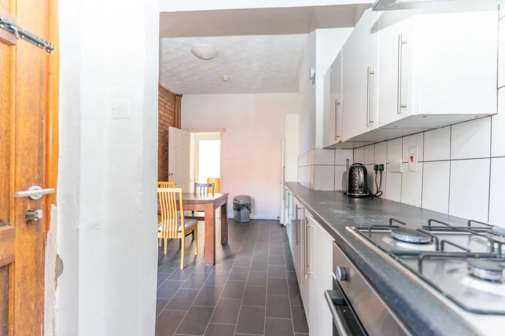 4 bedroom terraced house for rent