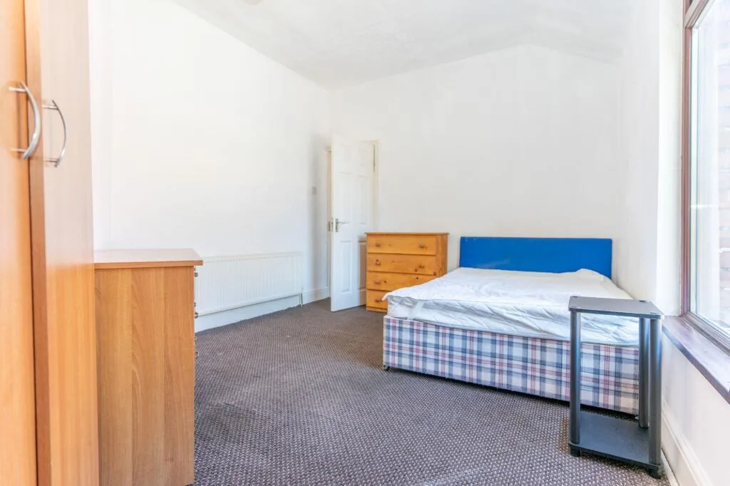 4 bedroom terraced house for rent