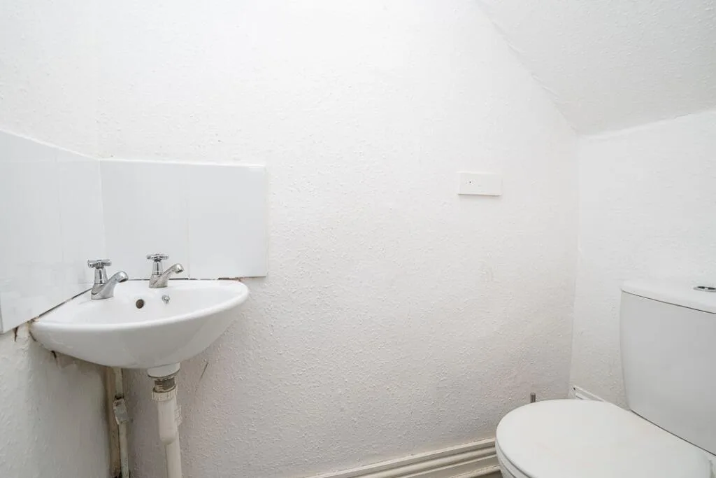 6 bedroom terraced house for rent