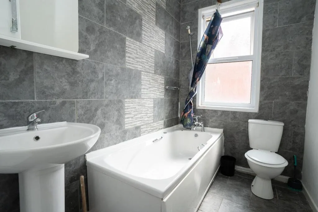 4 bedroom terraced house for rent