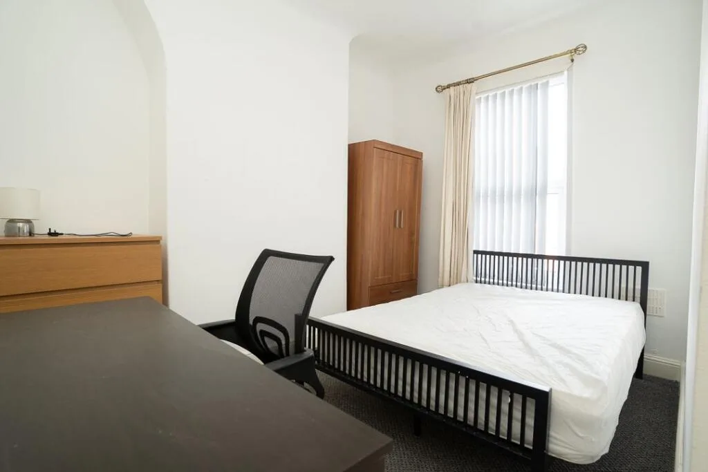 4 bedroom terraced house for rent