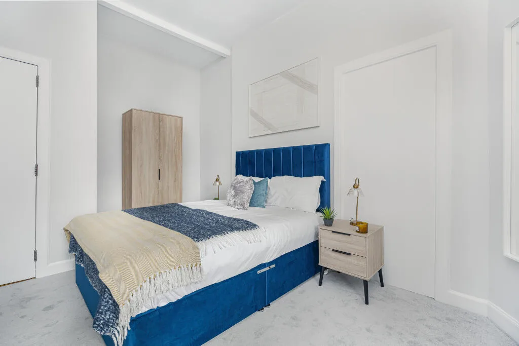 3 bedroom flat for rent