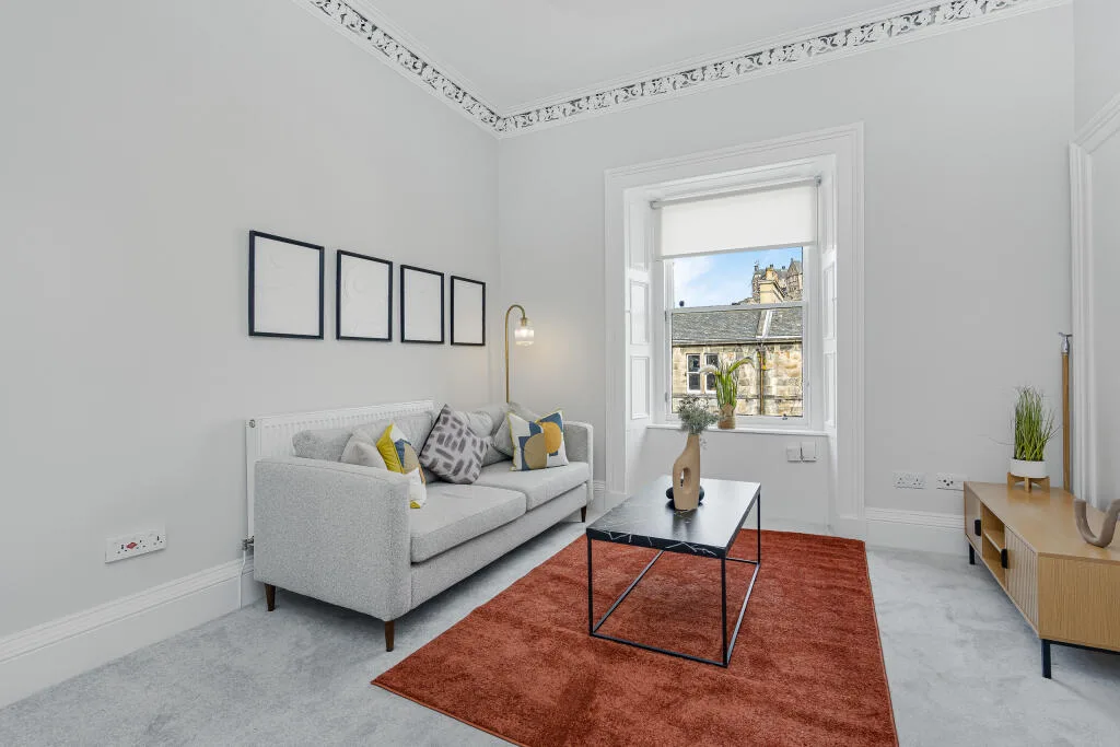 3 bedroom flat for rent