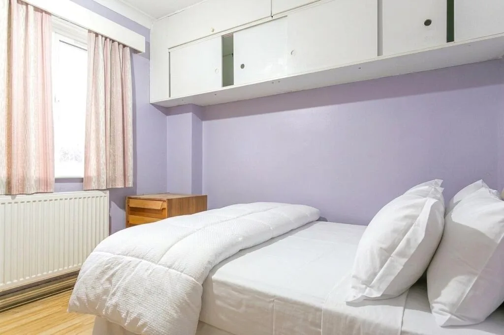 6 bedroom detached house for rent