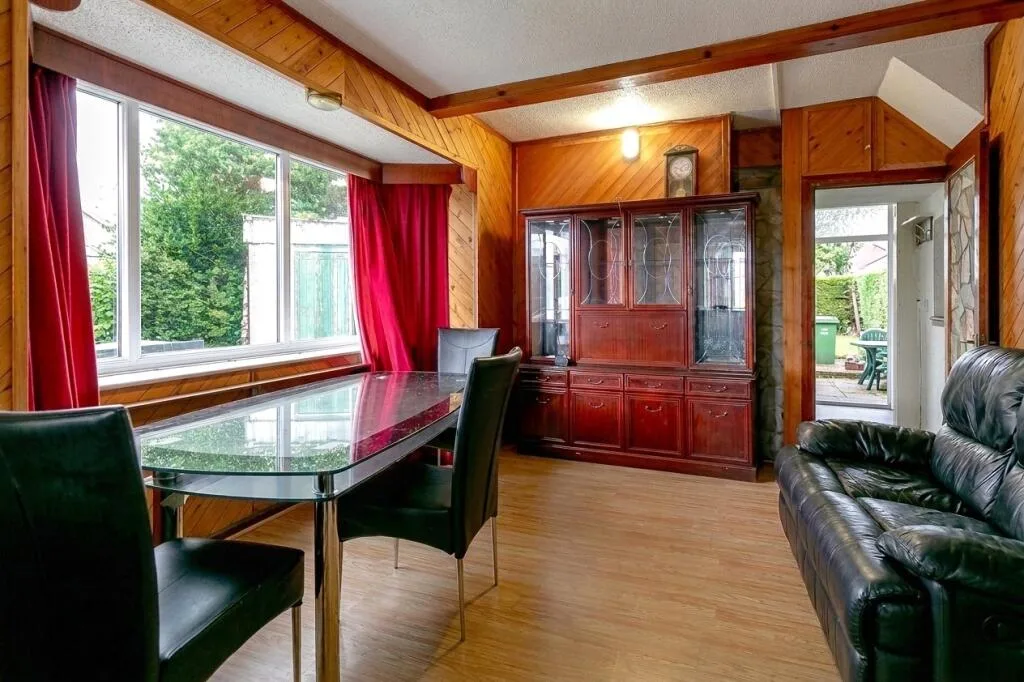 6 bedroom detached house for rent