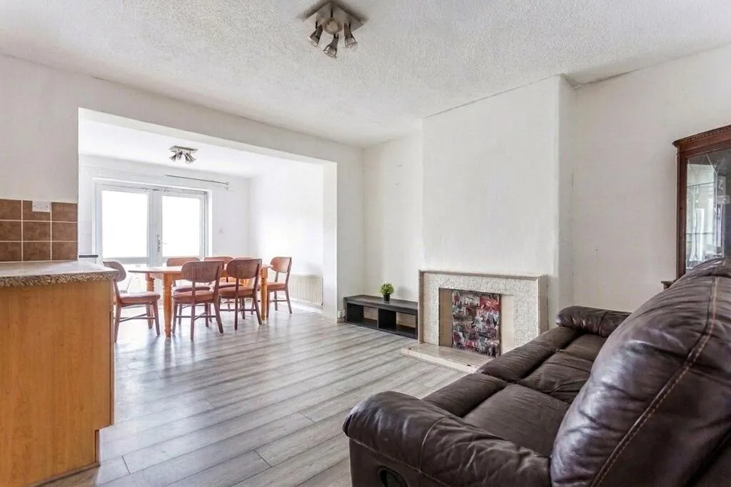 4 bedroom house for rent