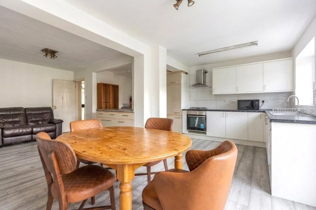 4 bedroom house for rent