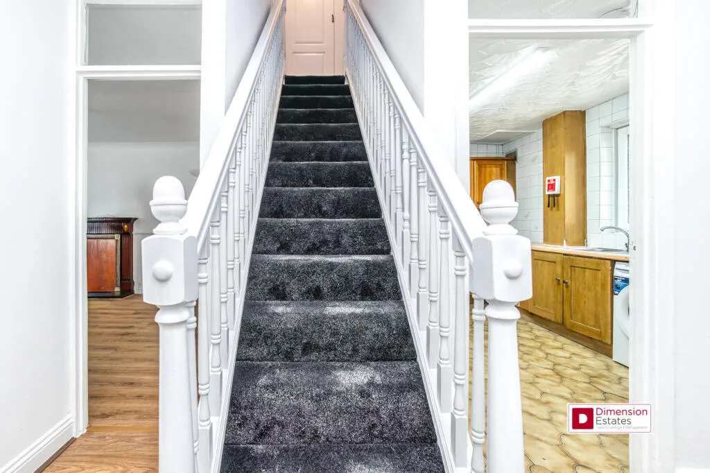 4 bedroom maisonette for rent