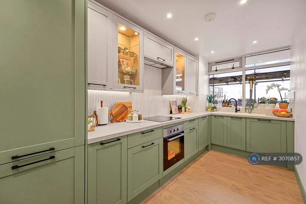 3 bedroom flat for rent