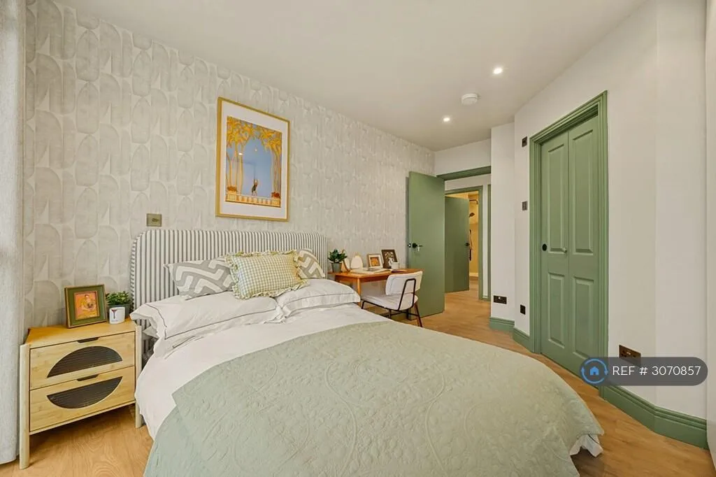 3 bedroom flat for rent