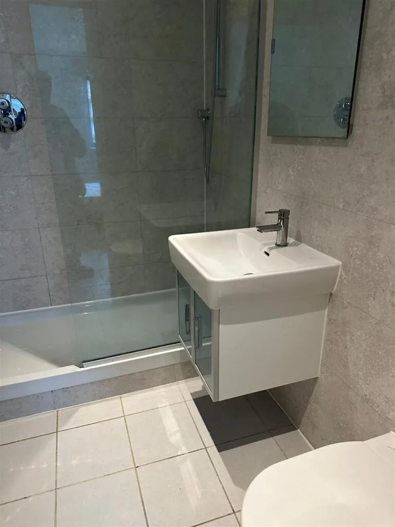 2 bedroom block of apartments for rent