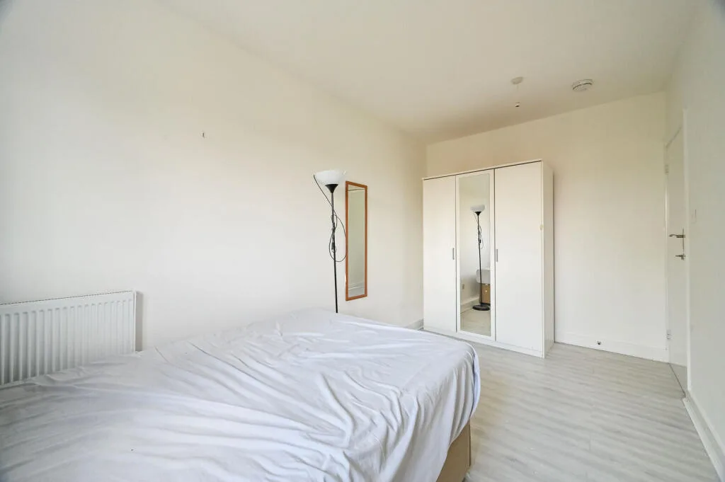 4 bedroom flat for rent