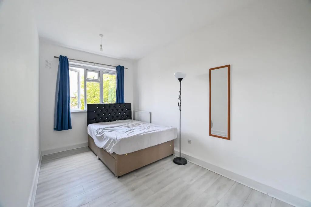 4 bedroom flat for rent