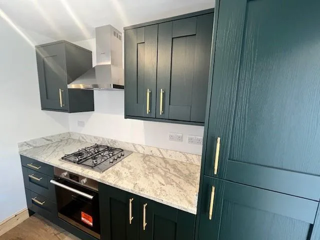 2 bedroom end of terrace house for rent