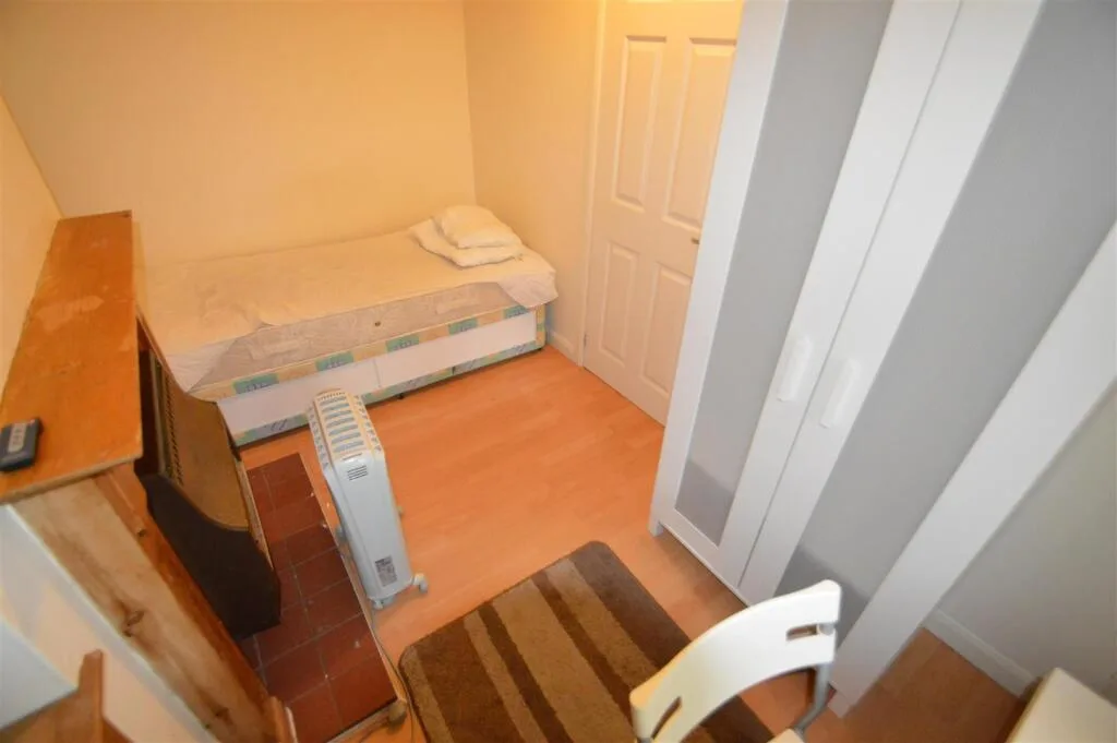 4 bedroom terraced house for rent