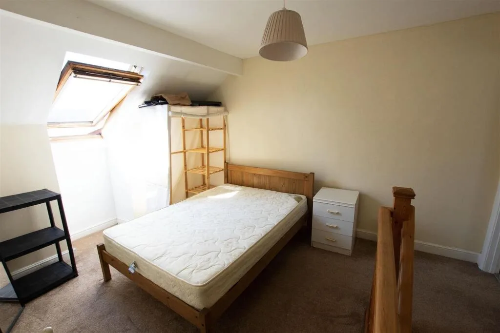 4 bedroom terraced house for rent