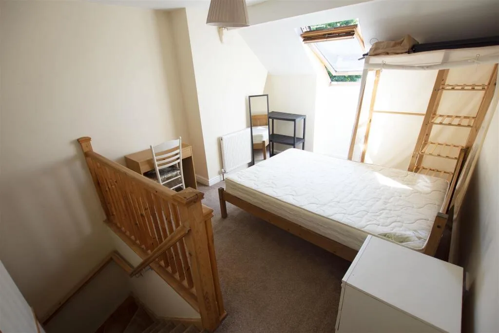 4 bedroom terraced house for rent