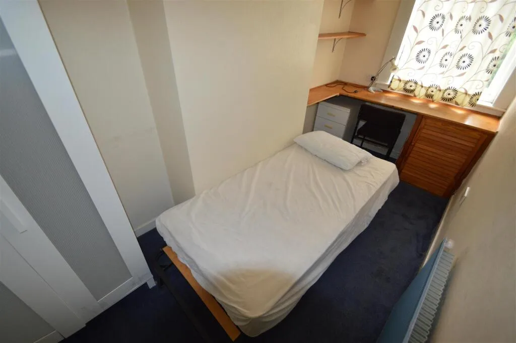 4 bedroom terraced house for rent
