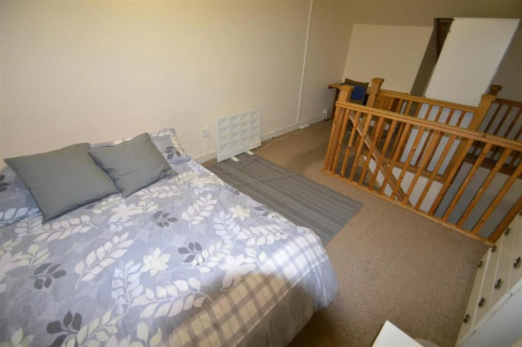 4 bedroom terraced house for rent