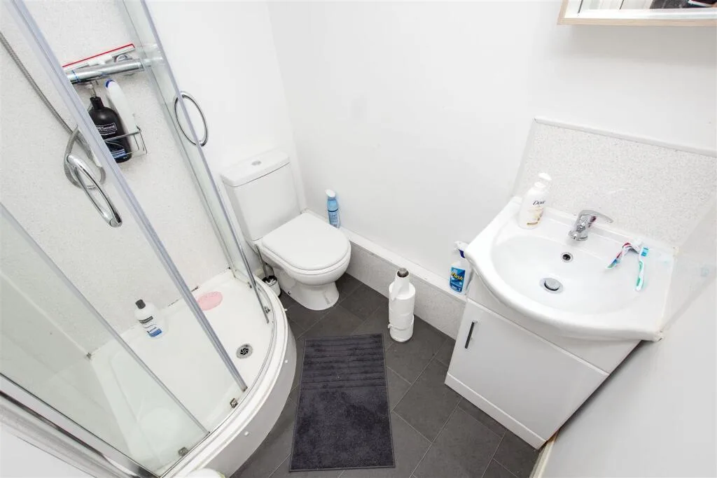 7 bedroom house for rent