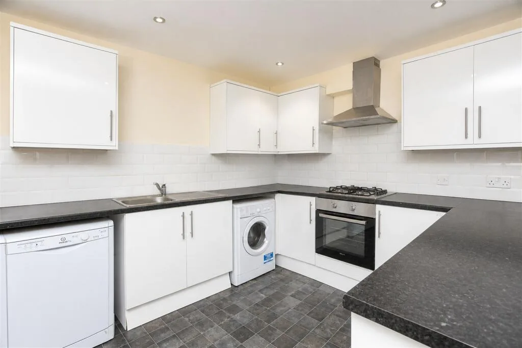 7 bedroom house for rent