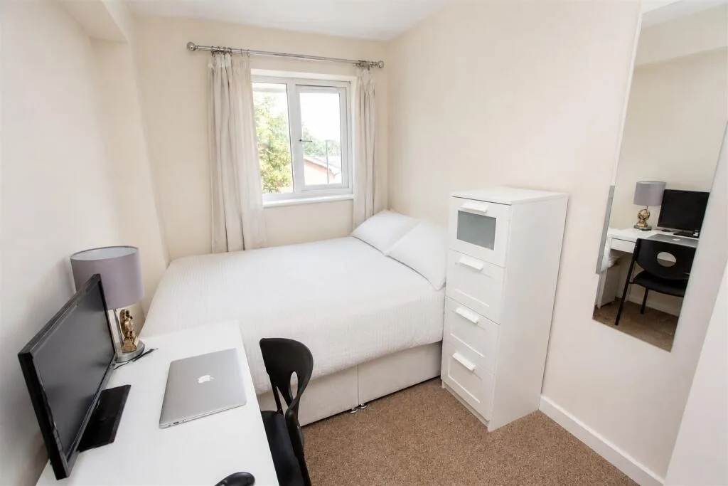 7 bedroom house for rent